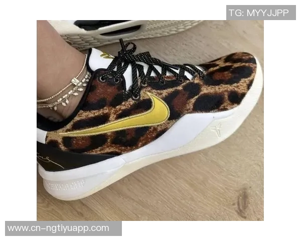 康涅狄格大学专属Kobe5PE配色亮相鞋舌独特哈士奇Logo设计引关注